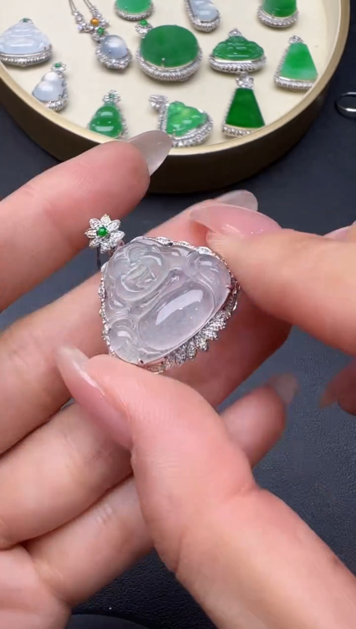 【闪购商品】翡翠吊坠(不含链)18K金镶嵌83佛公