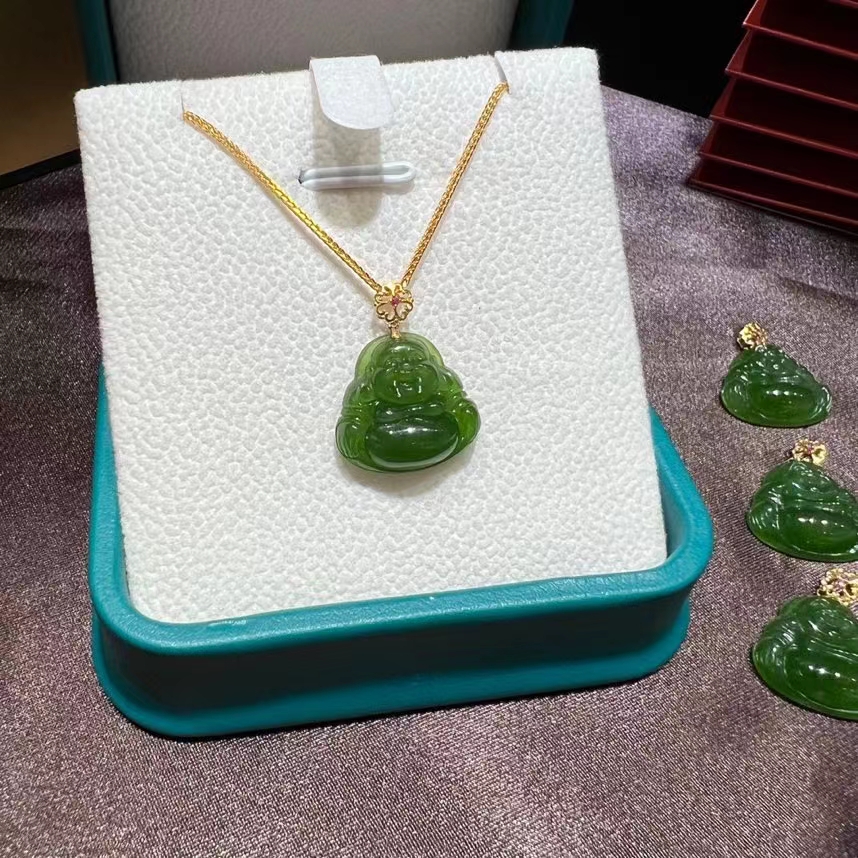 18k金镶嵌和田碧玉小佛公挂件（多样性发其一）