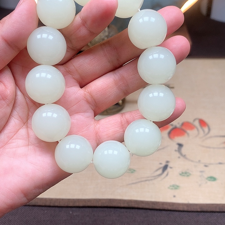 和田玉（糖玉）颈饰未镶嵌