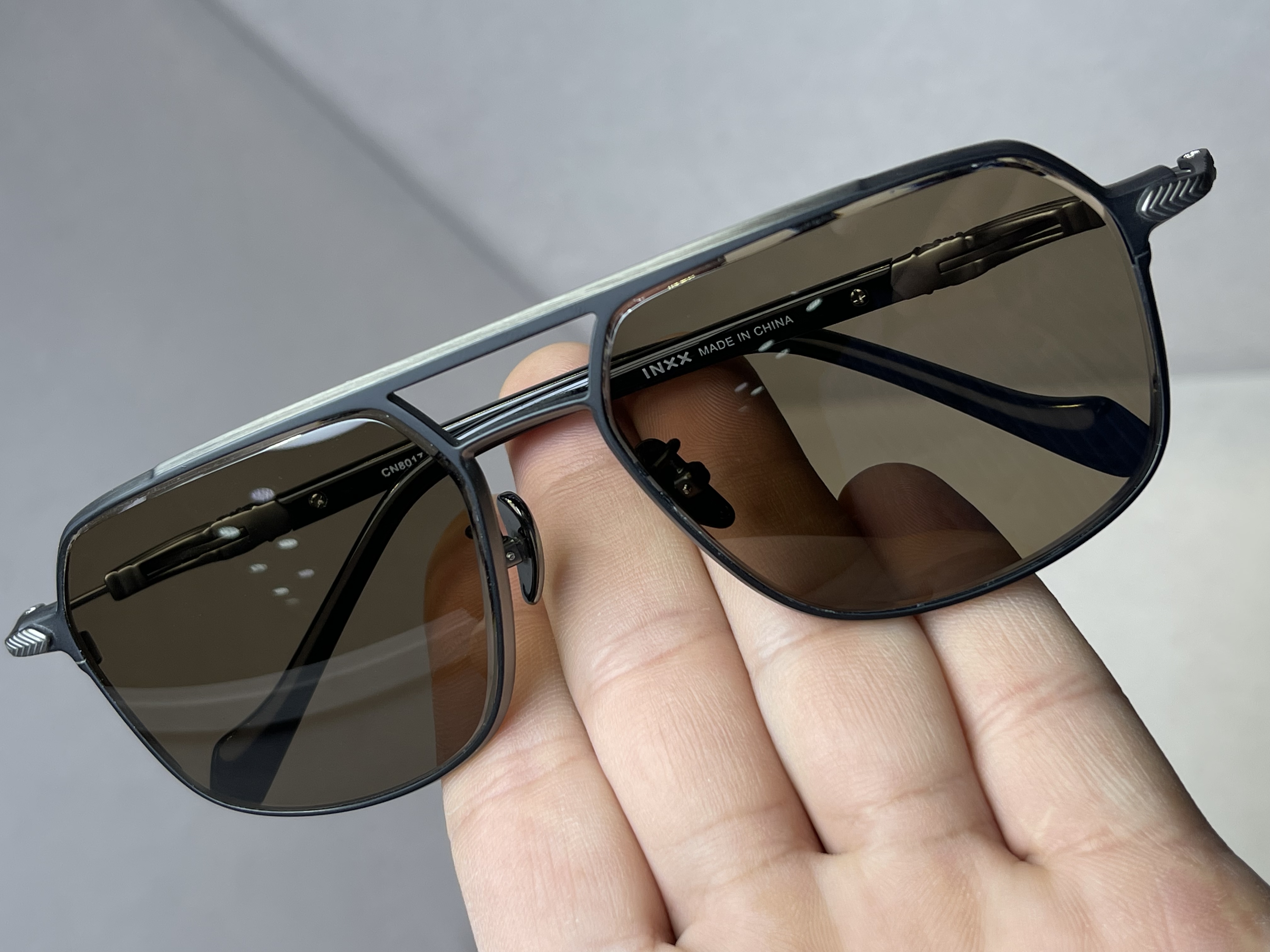 天然石头镜双梁纯钛全框蛤蟆镜