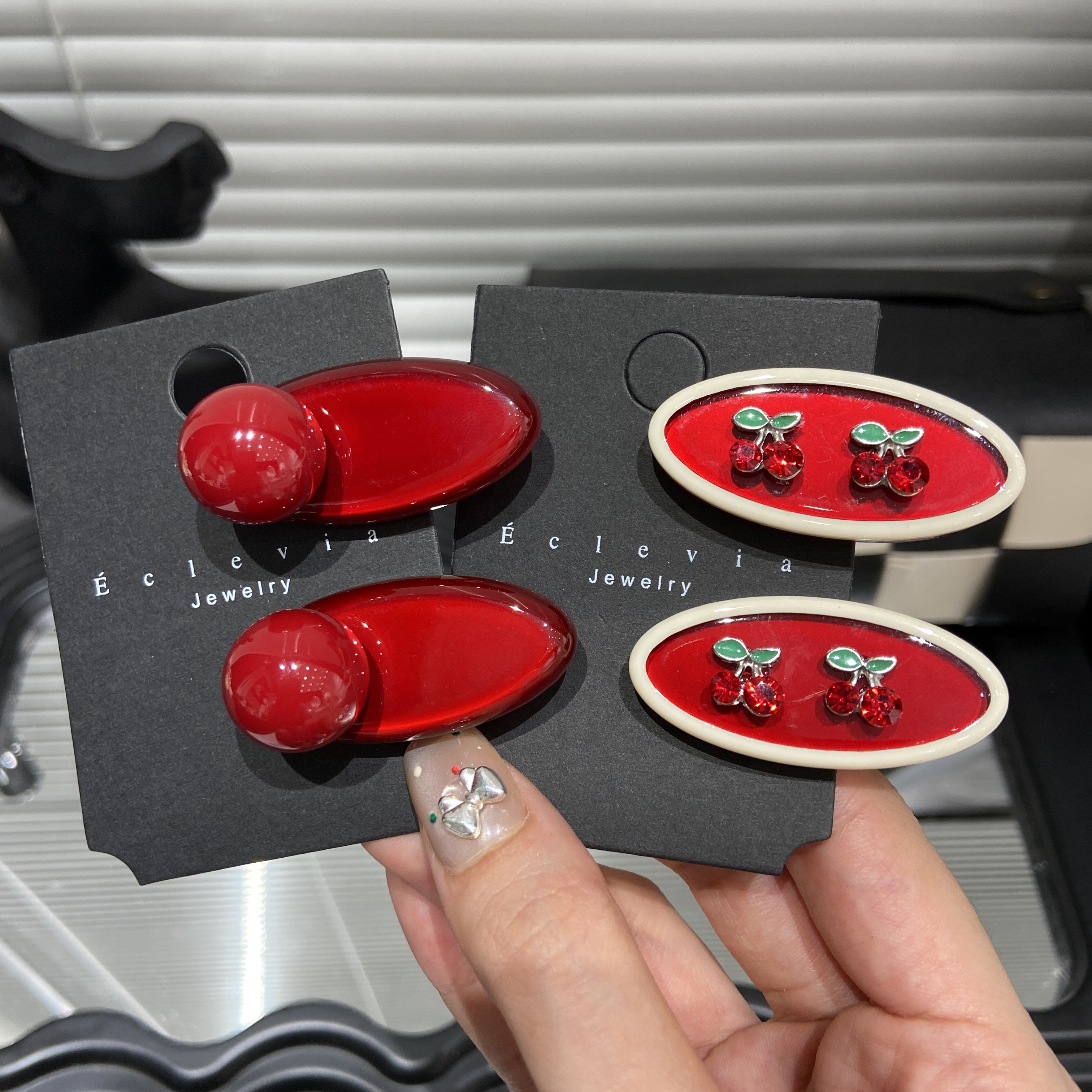 E3567 秋冬新款安可拉红气质珠珠公主蛋夹醋酸刘海侧边夹对夹