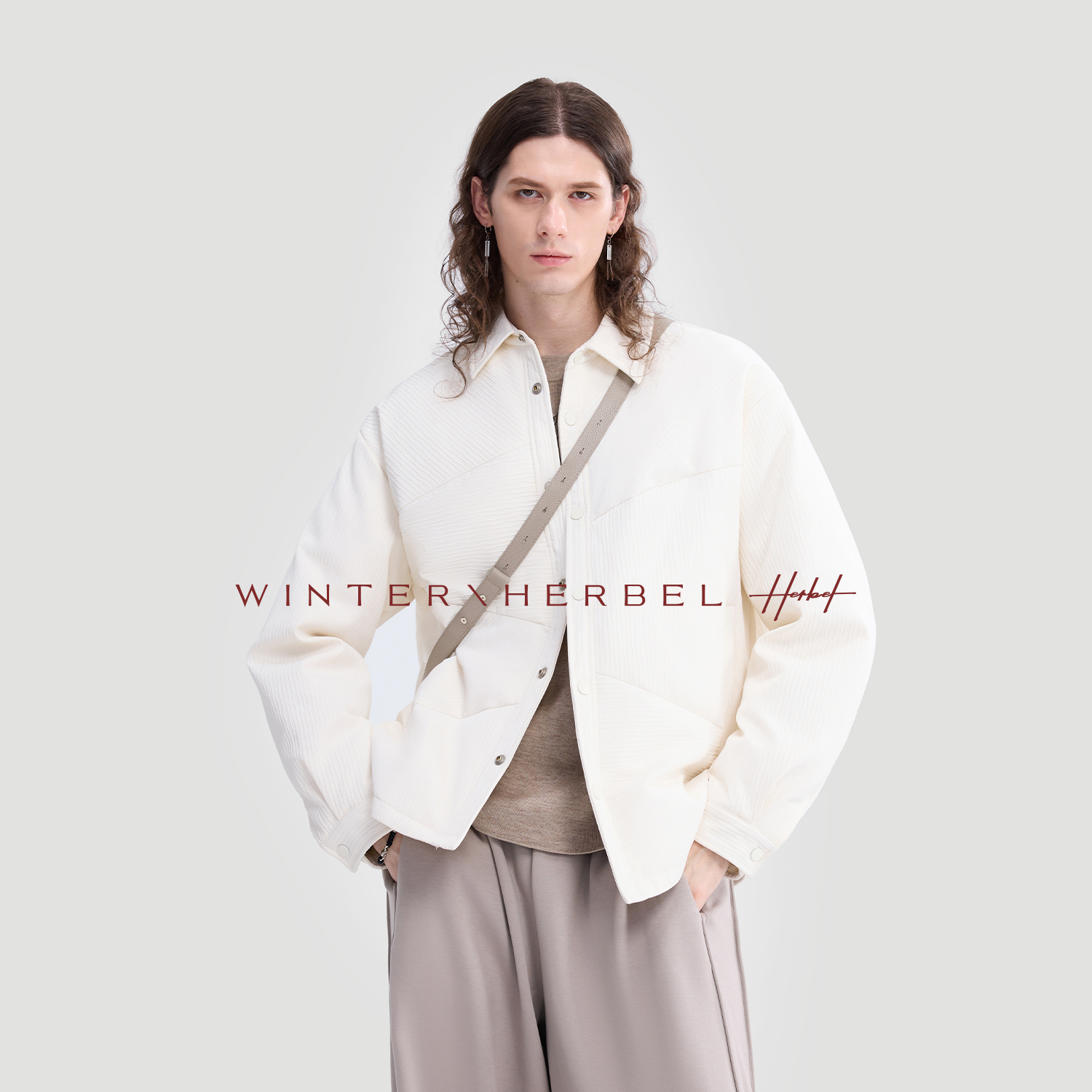 HERBEL/黑白冬季时尚翻领羽绒服 双色潮流短款羽绒服保暖休闲