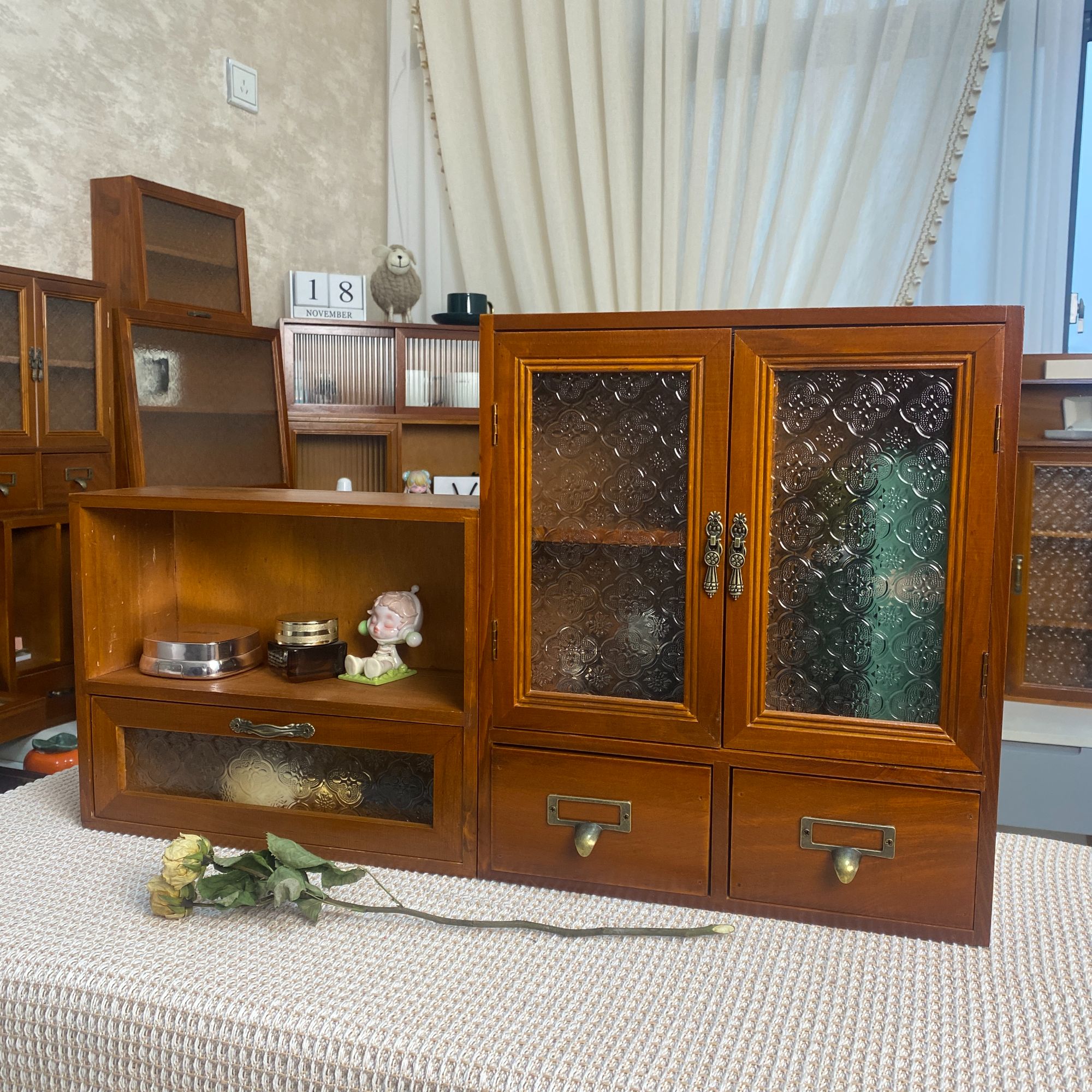 复古实木盲盒柜桌面收纳化妆品置物架