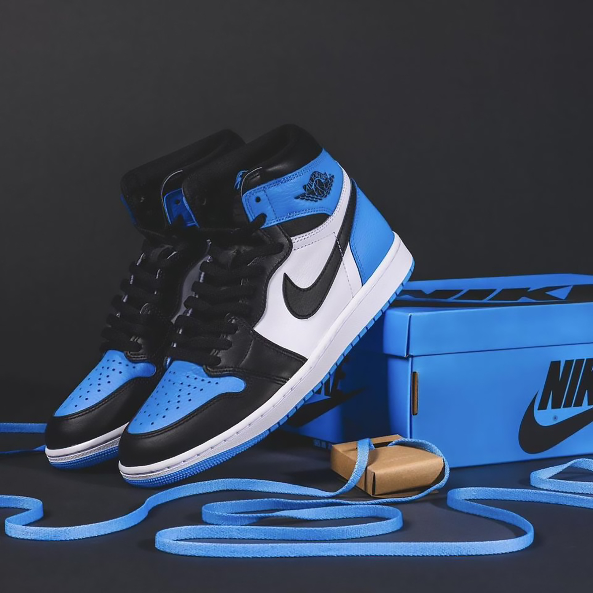 AIR JORDAN 1 HIGH “UNC” 经典篮球鞋DZ5485-400_二手商品- 大咖星选