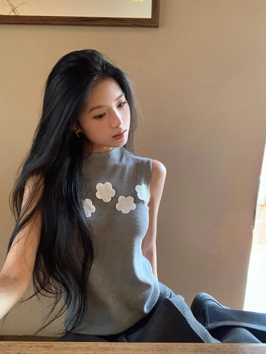 法式纯欲风辣妹气质高级感花朵刺绣背心女夏季氛围感性感无袖上衣