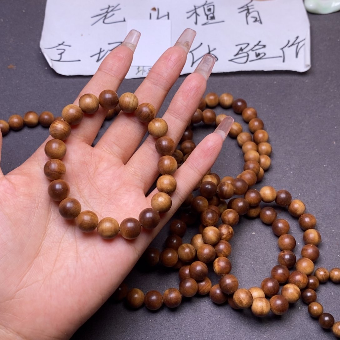 檀香木手串/手链珍**有1.0黑肉横纹沉水+2颗穿好