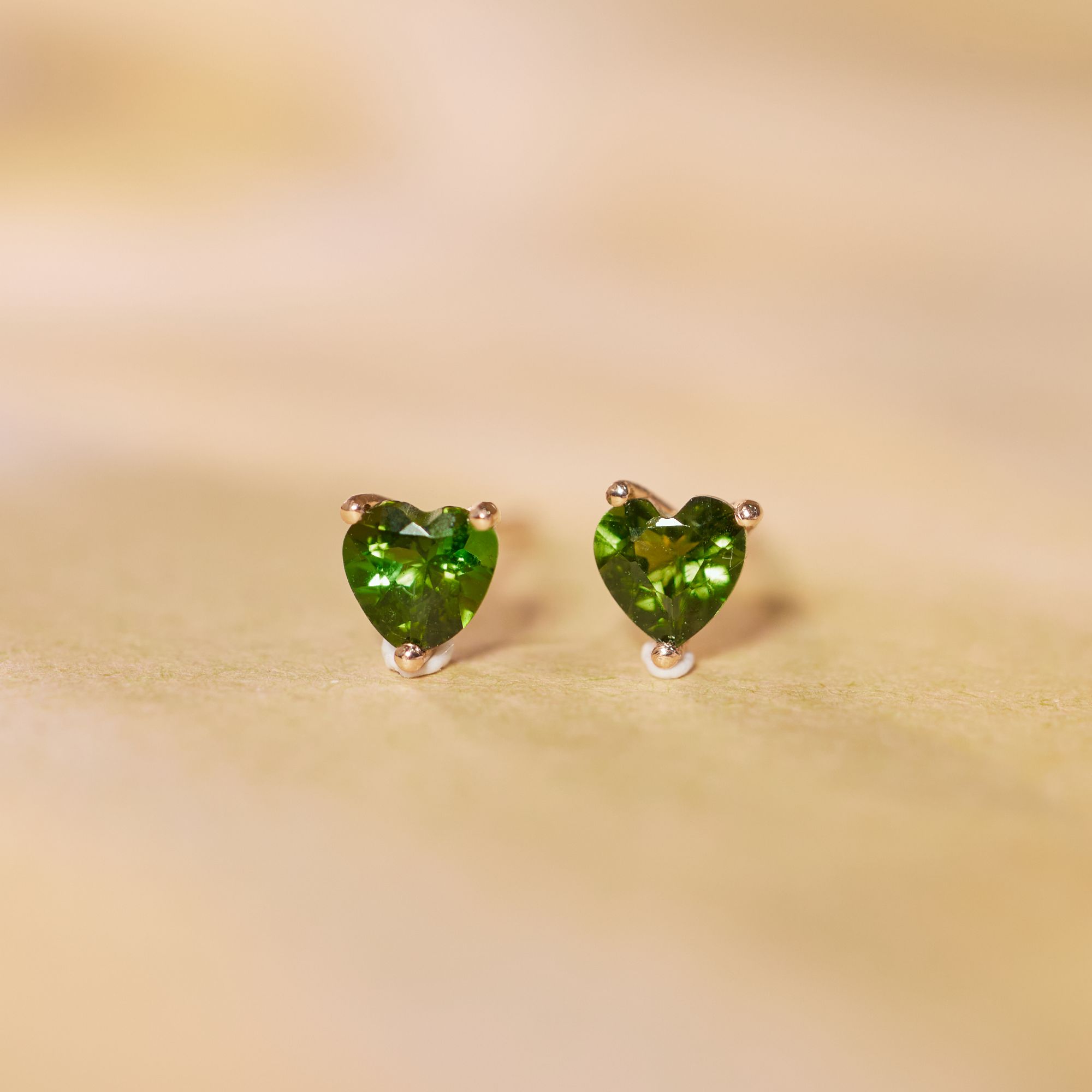 玉峰珠宝丨安娜【心云】碧玺耳钉*18K镶嵌*U9201多样性发其一