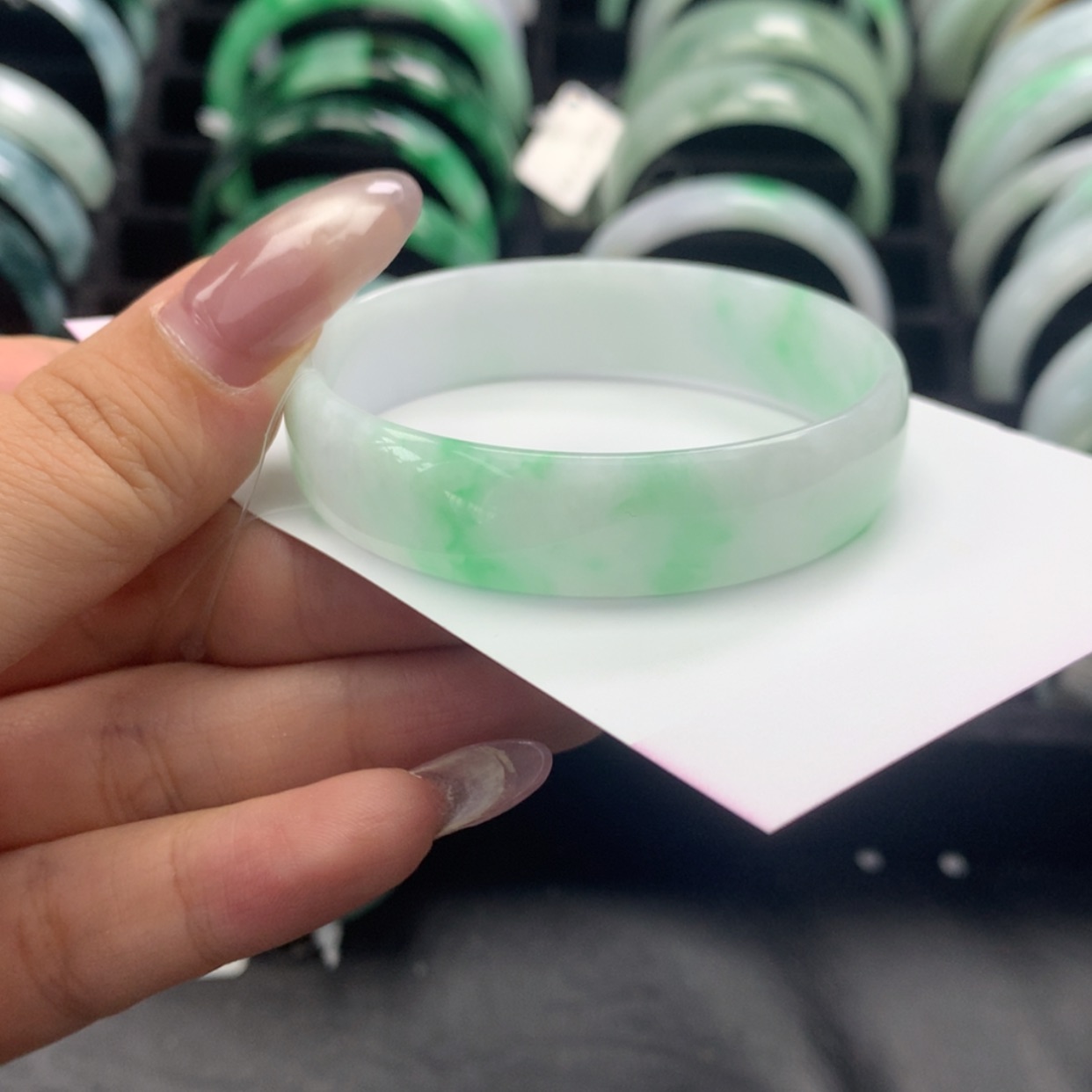 【闪购商品】翡翠手镯未镶嵌公主