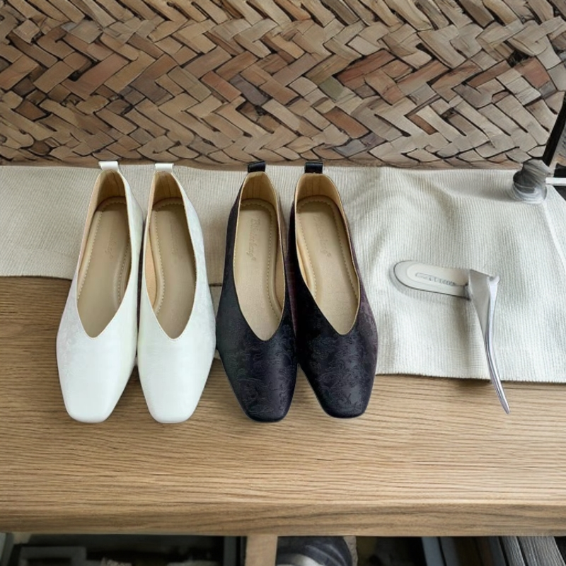中国风矮跟平底鞋女鞋单鞋百搭软底复古方头浅口平底女鞋休闲百搭