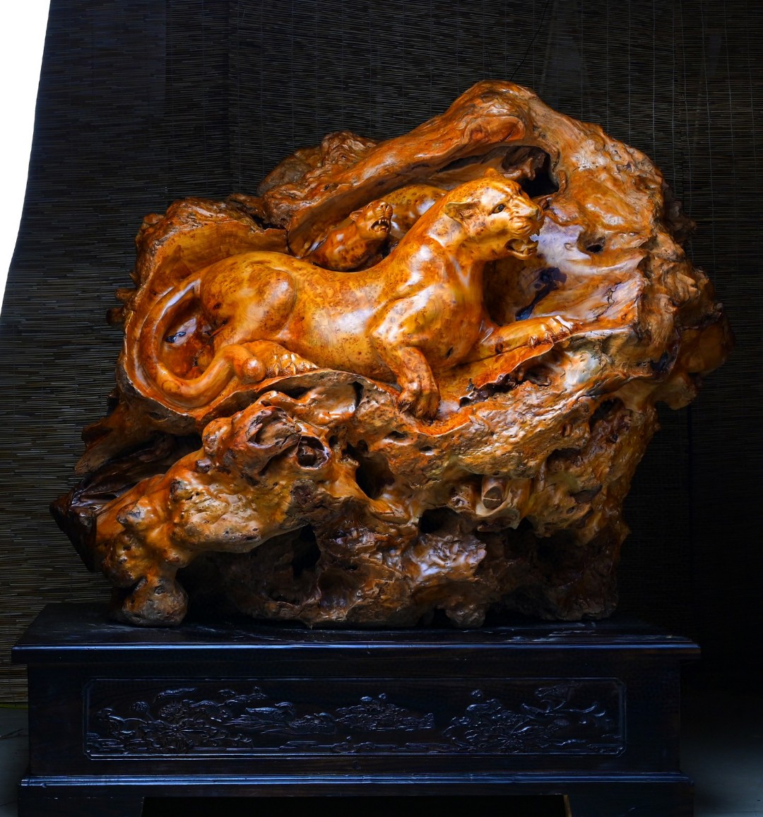 缅甸杉木瘤一路豹发大摆件