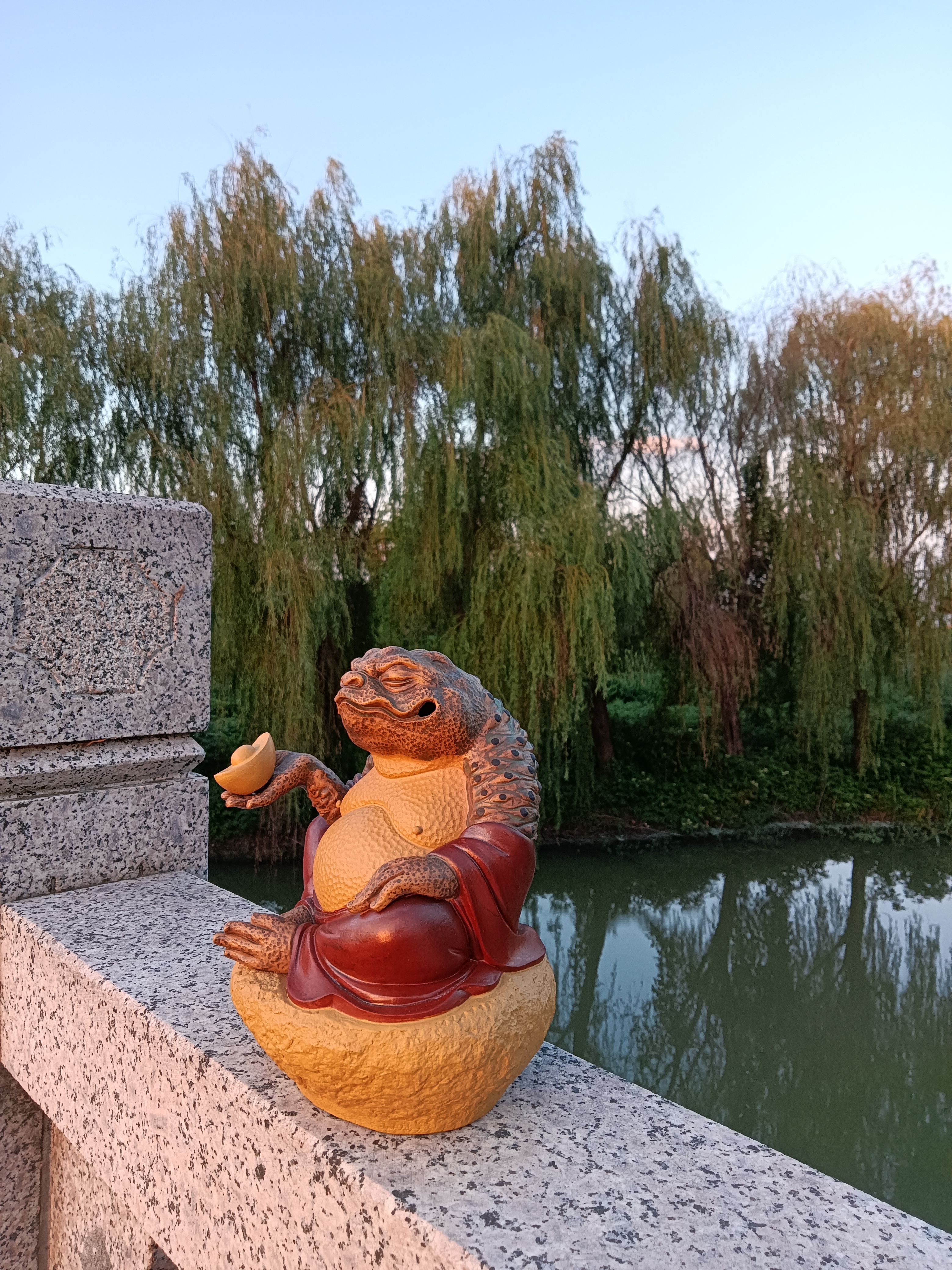 高端陶瓷紫砂金蟾摆件【元宝金蟾】高度20cm宽度13cm创意工艺品复古