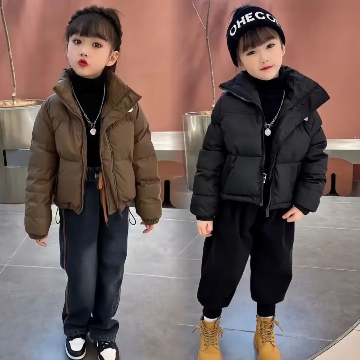 黑色中大童新款羽绒服2023网红短款加厚冬季轻薄小童炸街潮酷