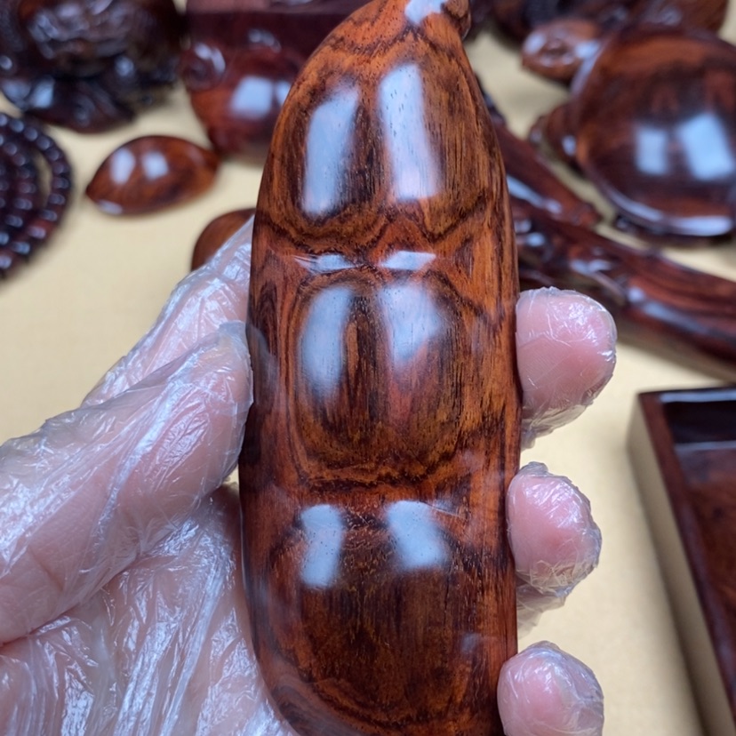 【闪购商品】海南黄花梨根雕合****馆