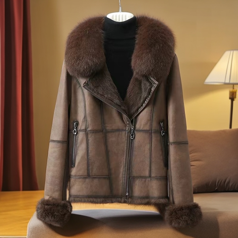 冬季时尚轻奢气质兔皮毛一体芬兰狐狸毛领通勤风简约秋冬兔毛外套