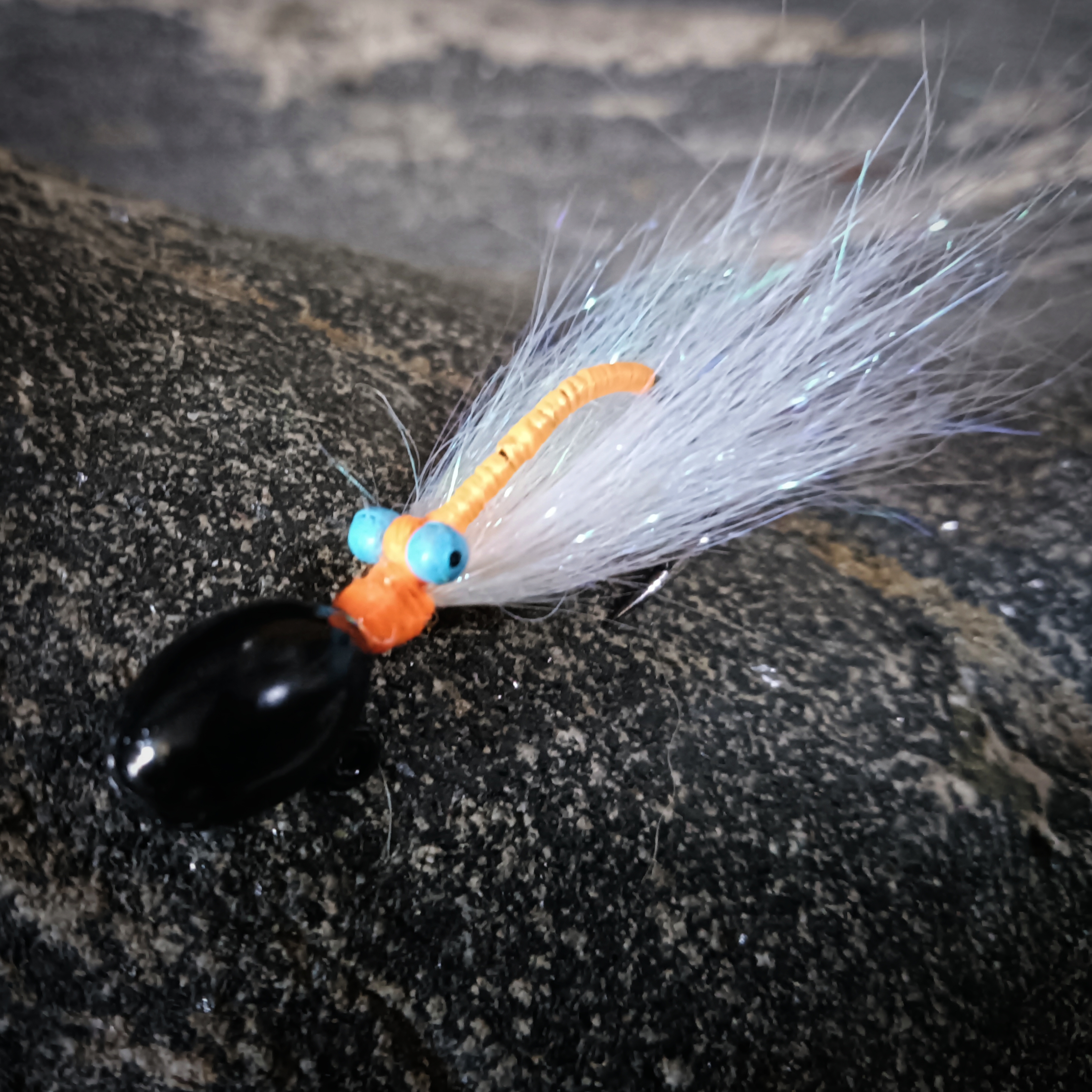 路亚饵钓鳜鱼翘嘴红尾青梢钩盒装6枚