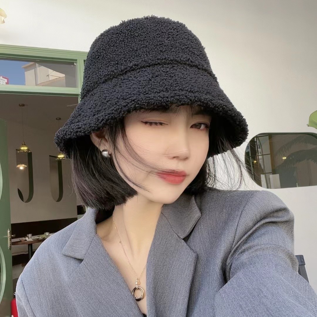 韩版颗粒感羊羔毛帽子秋冬百搭泰迪绒纯色保暖渔夫帽女潮流版盆帽
