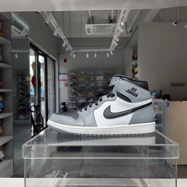 45码 aj1黑灰伯爵 消失的飞翼 全新原盒 球鞋