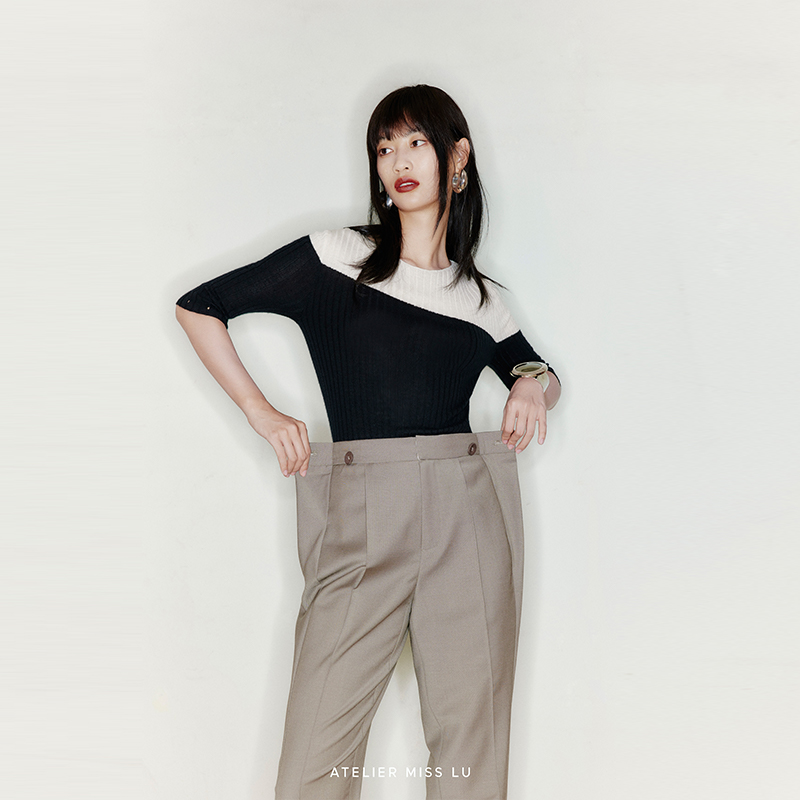 AtelierMissLu设计师品牌绵羊毛马海毛纽扣两穿锥形裤2200018B