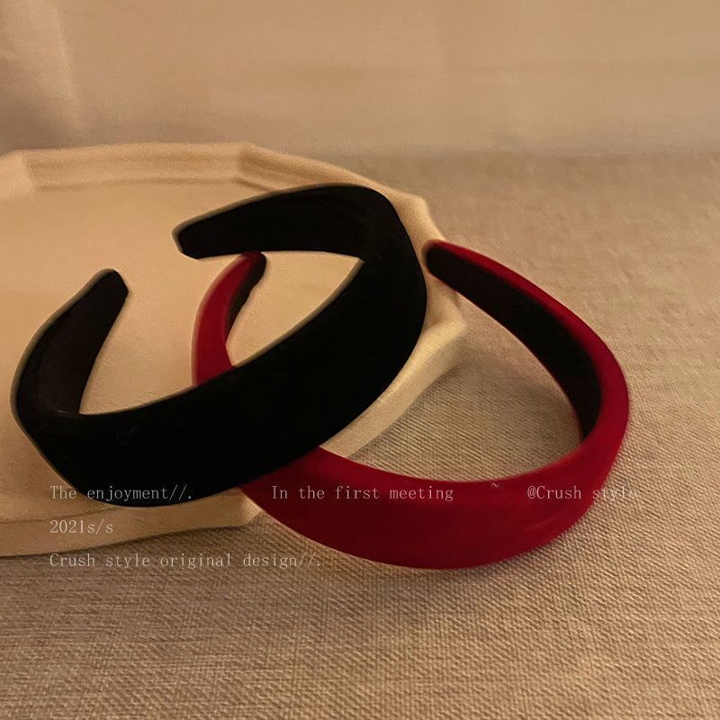 巨复古显白的酒红色丝绒海绵压发箍秋冬新品温柔洋气外出发饰新I