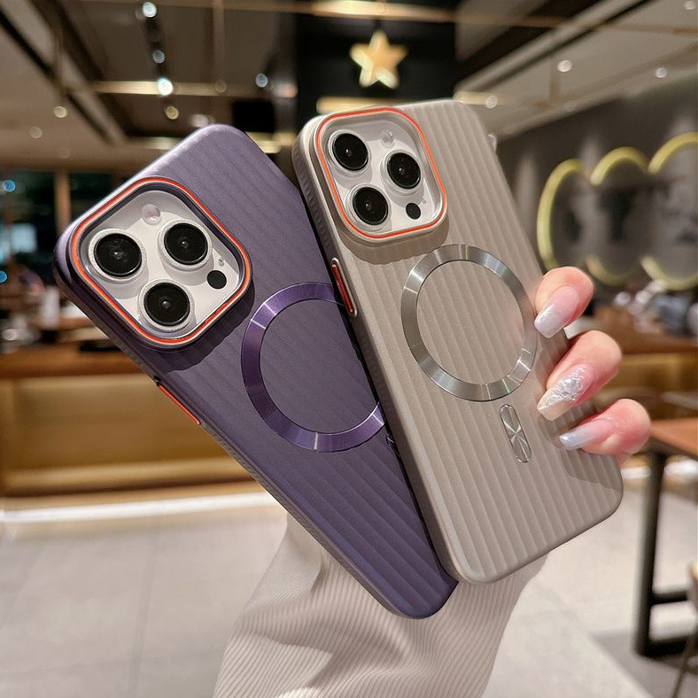 瓦楞肤感磁吸适用于苹果15promax手机壳超薄iPhone14磨砂13防摔12