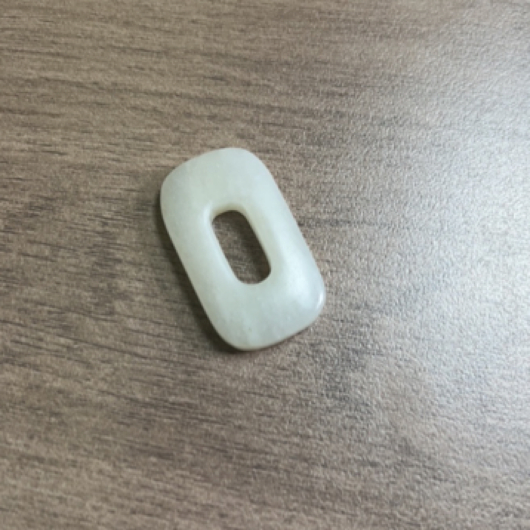 和田玉立体雕刻玉璧