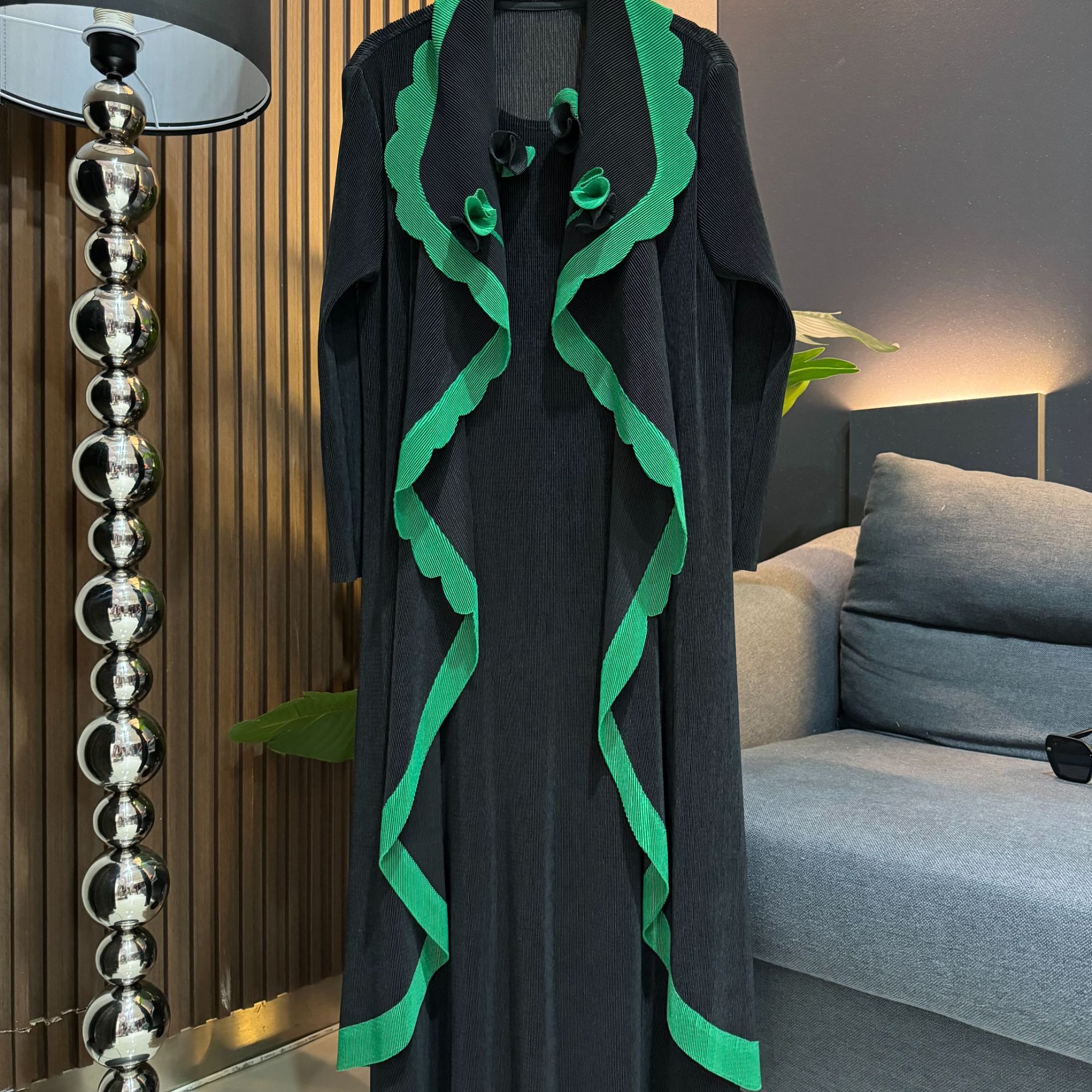 【美添】新款时尚气质减龄显瘦宽松长袖连衣裙套装女