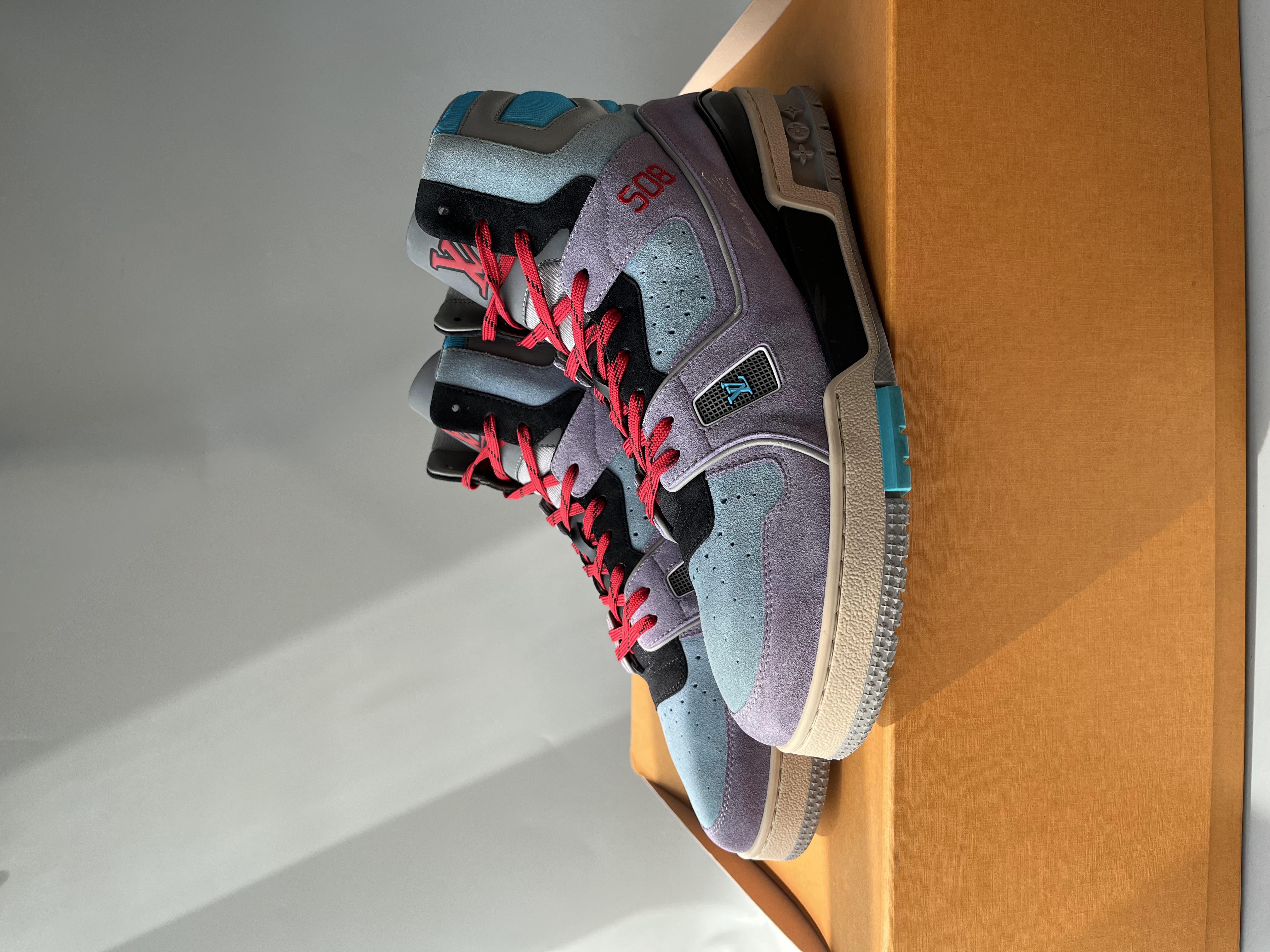 99新 LouisVuitton/路易威登 43码 Trainer 马卡龙 紫色板鞋 原盒