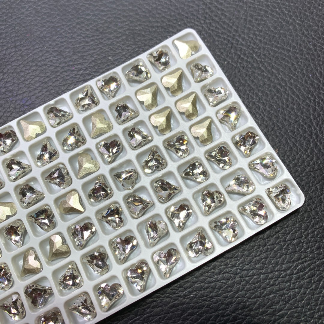 （20颗）美甲饰品  网红美甲新款透白小歪心美甲钻饰品