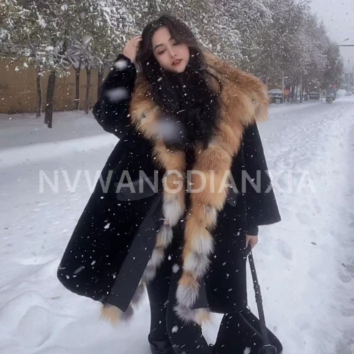 LL【女王优选】潮品时尚冬季秀款羊皮羊毛皮毛一体狐狸毛外套669