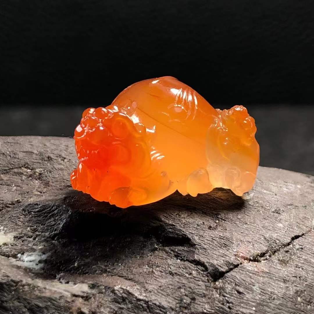 保山干掌 冰飘 天然无胶无裂 俏色貔貅 挂件